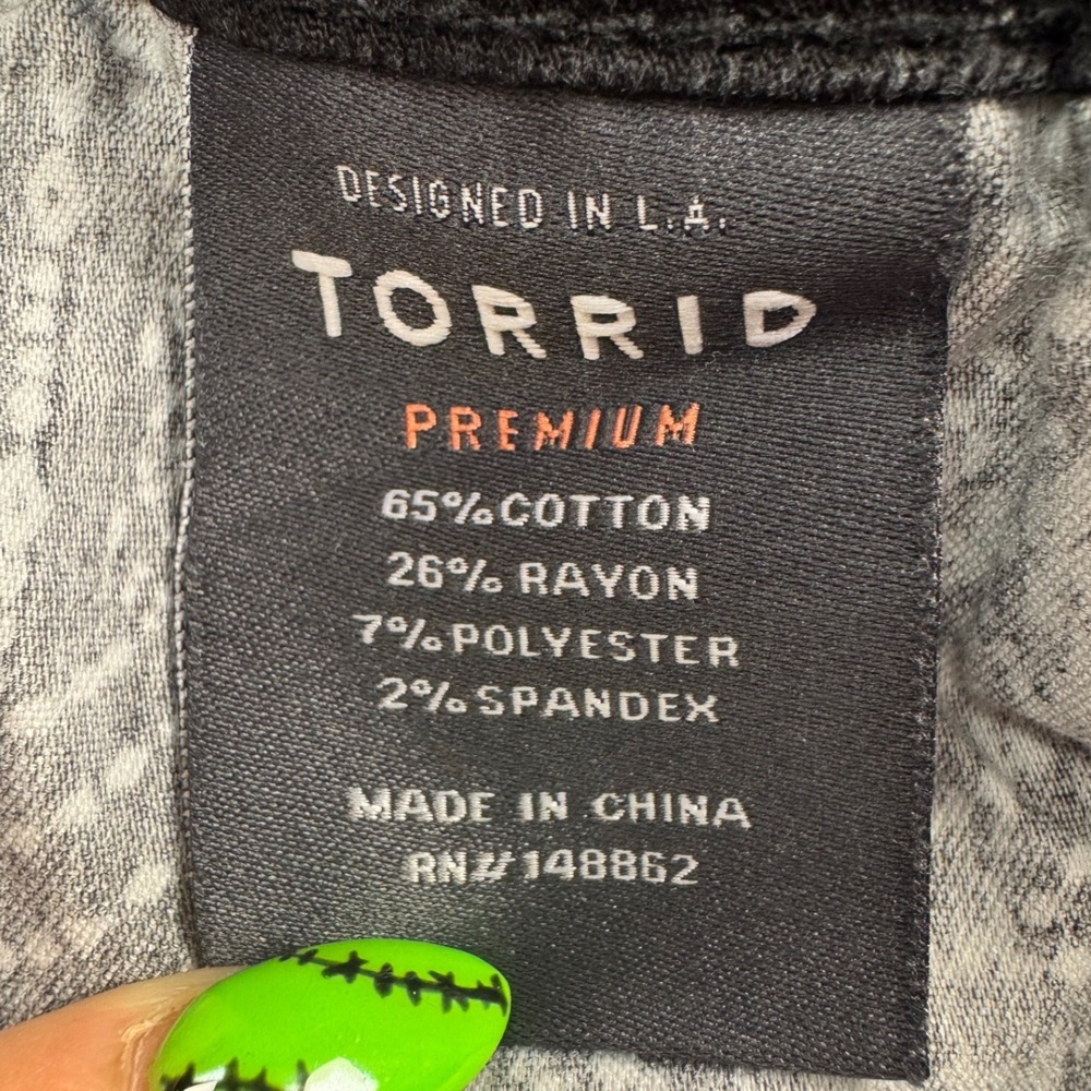 Torrid Black Distressed Ripped Jeggings High Rise Plus Size 16 Short - Picture 9 of 15